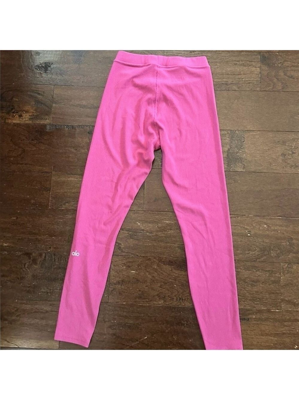 ALO Blissful 7/8 Ribbed Leggings High-Rise
Pink Size Small - Picture 6 of 9